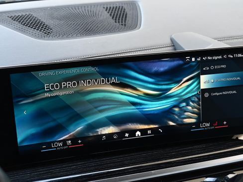 Certified 2025 BMW X5 xDrive40i w/ M Sport Package image 35