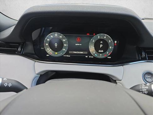 New 2026 Land Rover Range Rover Evoque S image 18
