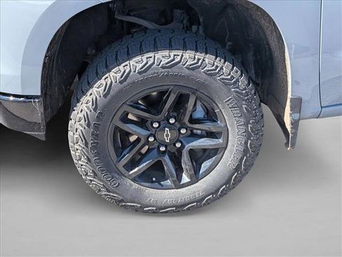 Certified 2025 Chevrolet Silverado 1500 Custom Trail Boss image 15