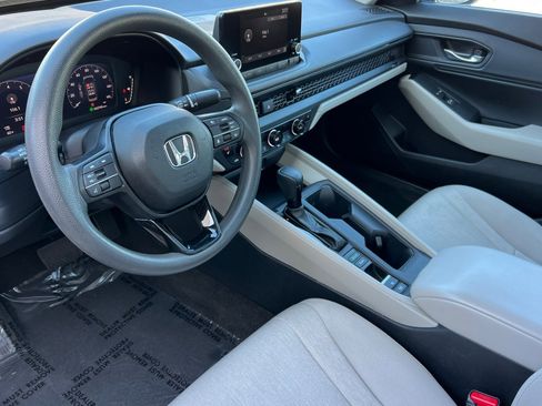 Used 2023 Honda Accord EX image 10