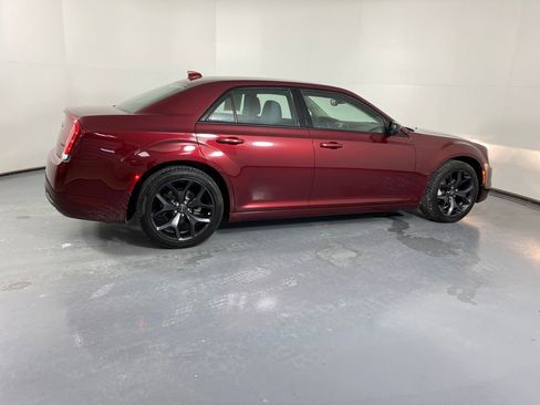 Used 2023 Chrysler 300 Touring w/ Sport Appearance Package image 6