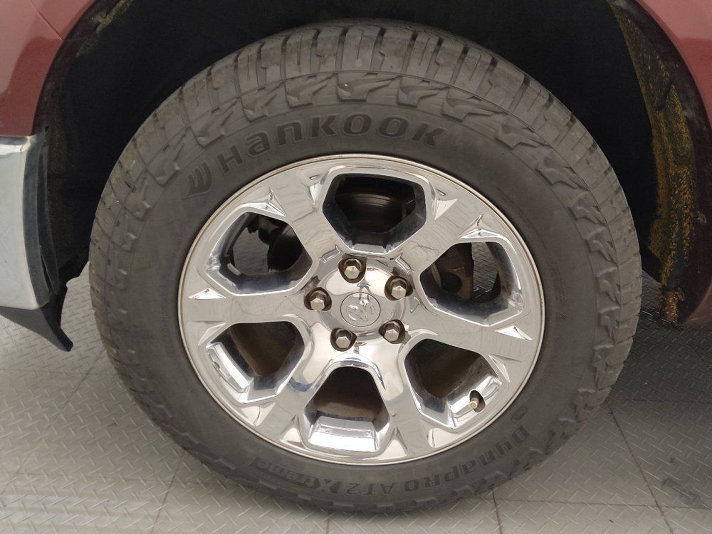 Used 2018 RAM 1500 Laramie AWD/4WD image 31