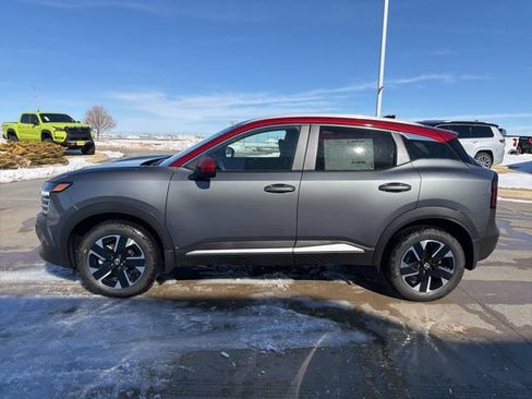 Used 2026 Nissan Kicks SV w/ SV Premium Package AWD/4WD image 4