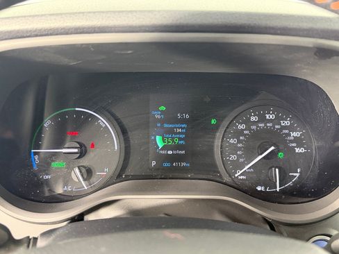 Used 2023 Toyota Sienna XSE AWD/4WD image 18