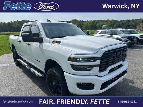 Used 2025 RAM 2500 Big Horn AWD/4WD image 5