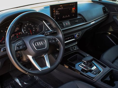 Used 2023 Audi Q5 2.0T Premium w/ Convenience Package AWD/4WD image 15