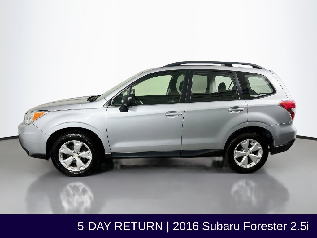 Used 2016 Subaru Forester 2.5i w/ Alloy Wheel Package AWD/4WD image 5