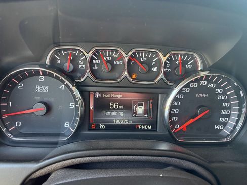 Used 2015 GMC Yukon XL SLT w/ Open Road Package AWD/4WD image 35