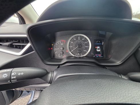 Used 2022 Toyota Corolla LE image 19