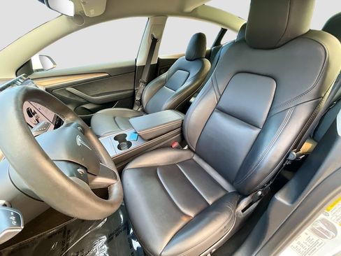 Used 2023 Tesla Model 3 Standard Range RWD image 21
