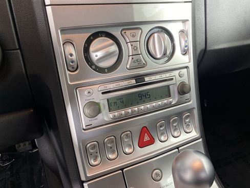 Used 2005 Chrysler Crossfire Limited RWD image 23