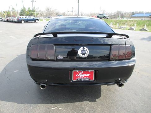 Used 2005 Ford Mustang GT image 6
