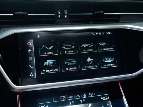 Used 2021 Audi RS 6 w/ Executive Package image 51