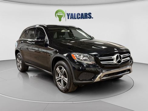 Used 2016 Mercedes-Benz GLC 300 4MATIC w/ Multimedia Package image 7