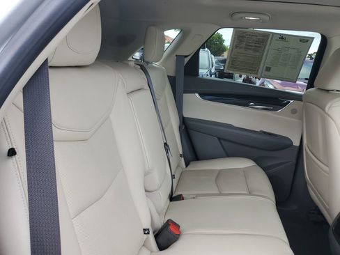 Used 2018 Cadillac XT5 Luxury w/ Driver Awareness Package image 24