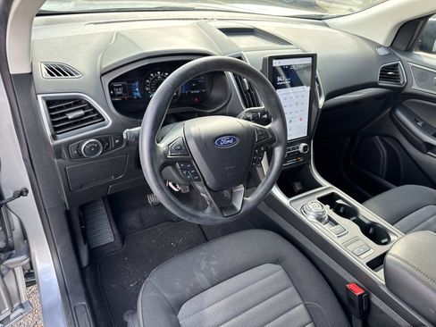 Used 2024 Ford Edge SE image 18