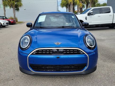 Used 2025 MINI Cooper 2-Door Hardtop image 3