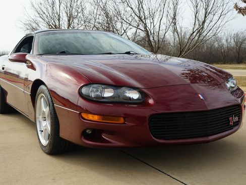 Used 2000 Chevrolet Camaro Z28 w/ Preferred Equipment Group 2 image 21