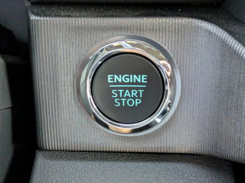 Used 2025 Ford F250 Platinum AWD/4WD image 26