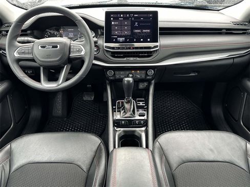 Used 2022 Jeep Compass Trailhawk image 14