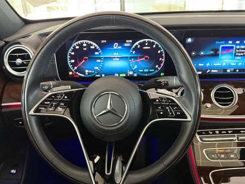 Used 2022 Mercedes-Benz E 450 4MATIC Sedan image 25