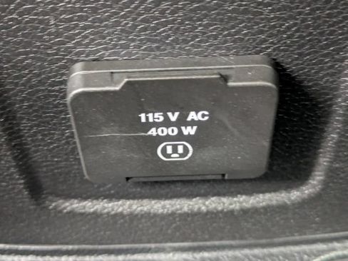 Used 2020 Jeep Gladiator Overland AWD/4WD image 17