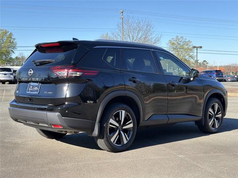 Used 2024 Nissan Rogue SL w/ SL Premium Package AWD/4WD image 28