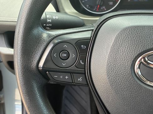 Used 2022 Toyota RAV4 XLE w/ Convenience Package AWD/4WD image 19