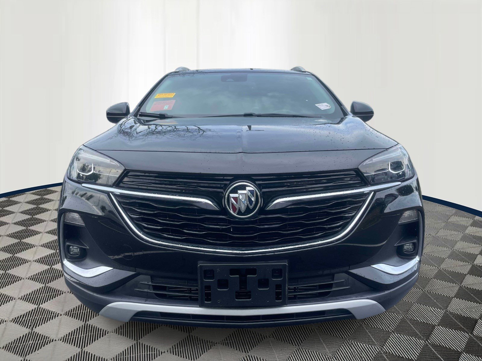 Used 2023 Buick Encore GX Essence w/ Experience Buick Package FWD image 2