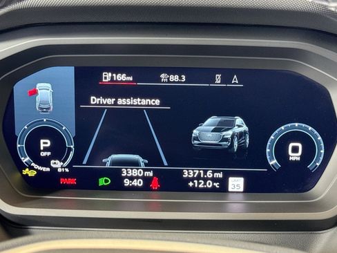 Used 2025 Audi Q4 e-tron Premium w/ Convenience Package image 11