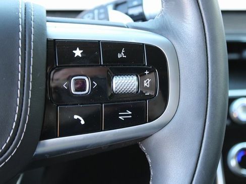 Used 2025 Genesis GV80 3.5T Prestige image 14