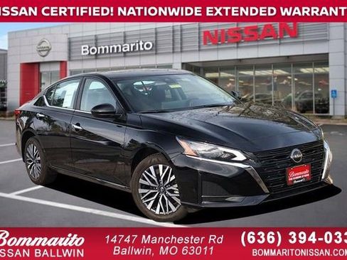 Certified 2024 Nissan Altima 2.5 SV w/ SV Premium Package image 1