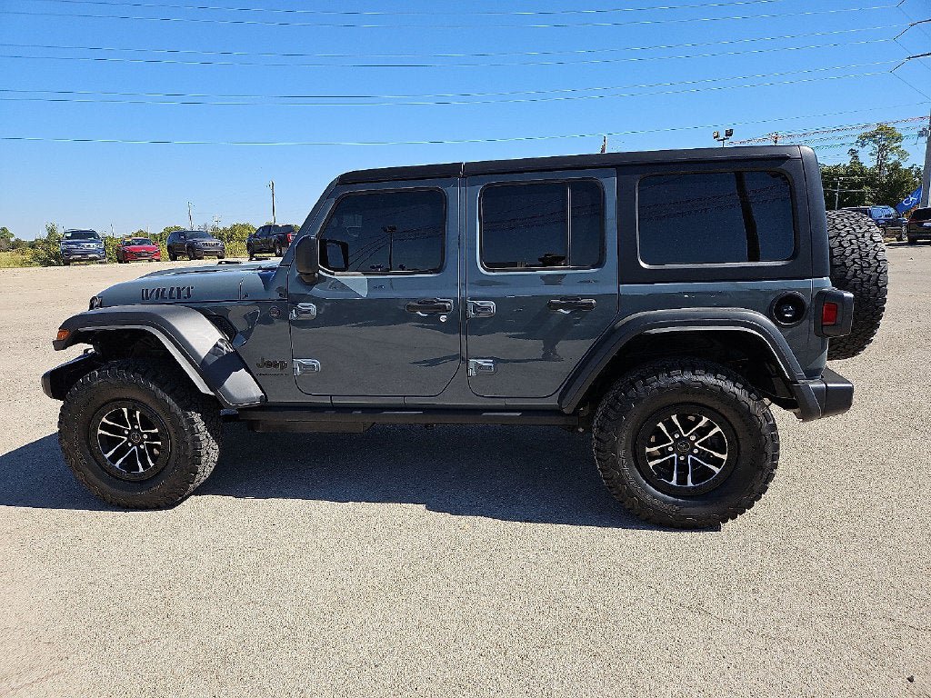 Used 2026 Jeep Wrangler Unlimited Sport AWD/4WD image 3
