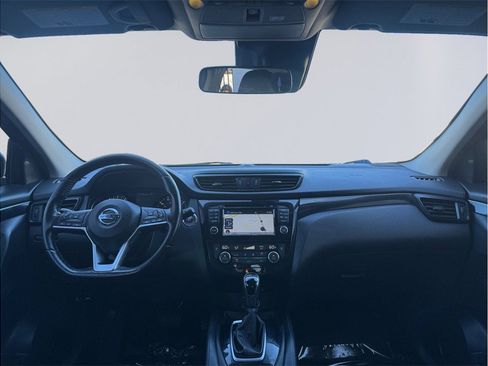 Used 2018 Nissan Rogue Sport SL w/ SL Premium Package image 22