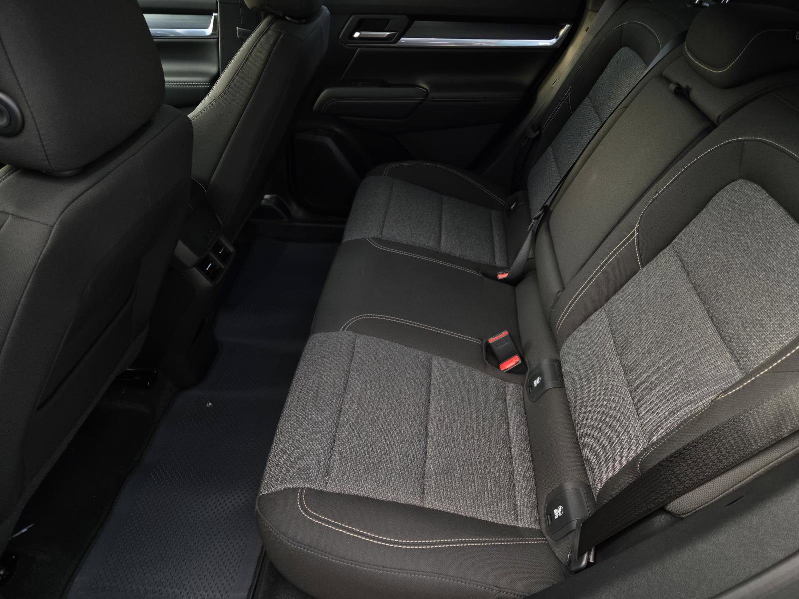 New 2027 GMC Terrain Elevation FWD image 4