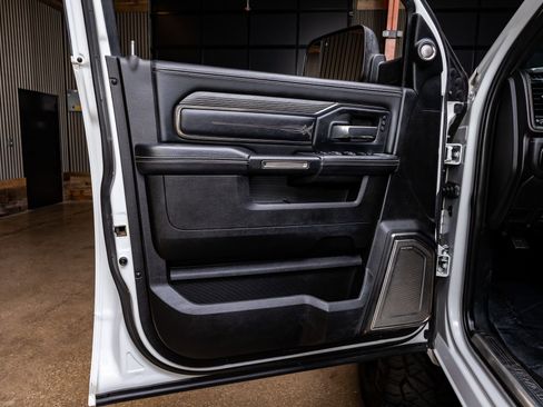 Used 2021 RAM 3500 Limited image 33