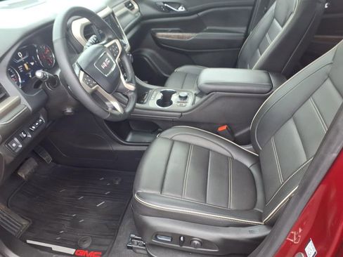 Used 2023 GMC Acadia Denali w/ Denali Ultimate Package AWD/4WD image 9