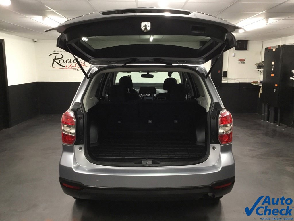 Used 2016 Subaru Forester 2.5i Premium w/ All-Weather Package AWD/4WD image 12
