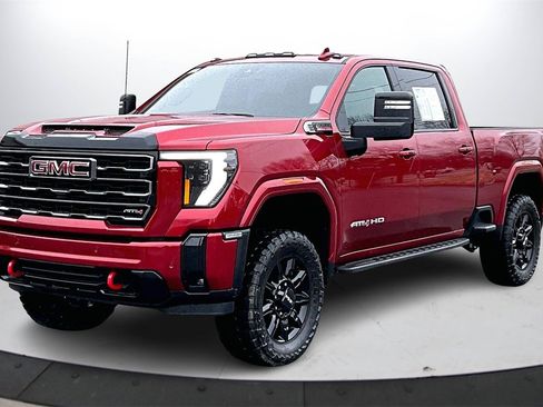 Used 2025 GMC Sierra 3500 AT4 w/ AT4 Premium Plus Package image 4