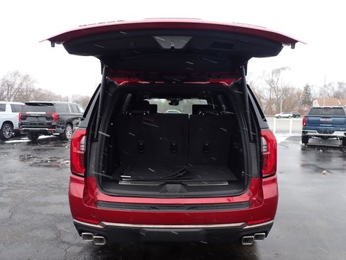 New 2026 GMC Yukon AT4 Ultimate image 7