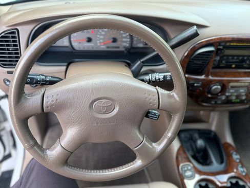 Used 2002 Toyota Sequoia Limited AWD/4WD image 61