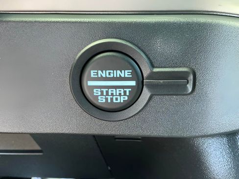 New 2026 Ford Bronco Outer Banks w/ Sasquatch Package AWD/4WD image 41