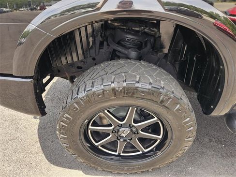 Used 2017 Nissan Titan PRO-4X w/ Pro-4x Convenience Package image 21