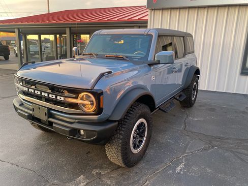 Used 2024 Ford Bronco Outer Banks w/ Sasquatch Package image 34