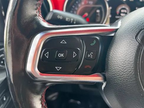 Used 2018 Jeep Wrangler Rubicon AWD/4WD image 14