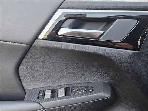 Used 2026 Mitsubishi Outlander SE FWD image 27