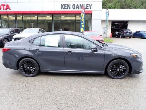 New 2026 Toyota Camry SE FWD image 2
