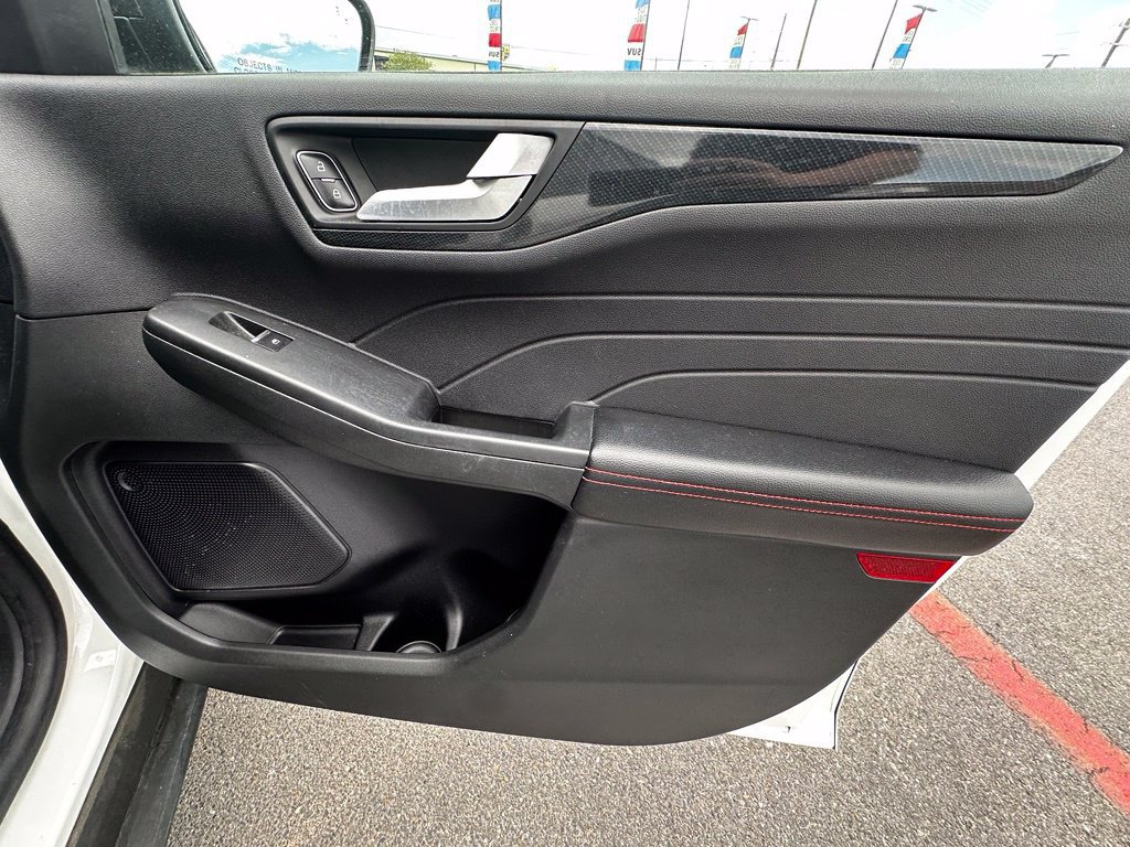 Used 2023 Ford Escape ST-Line w/ Tech Pack #1 FWD image 30