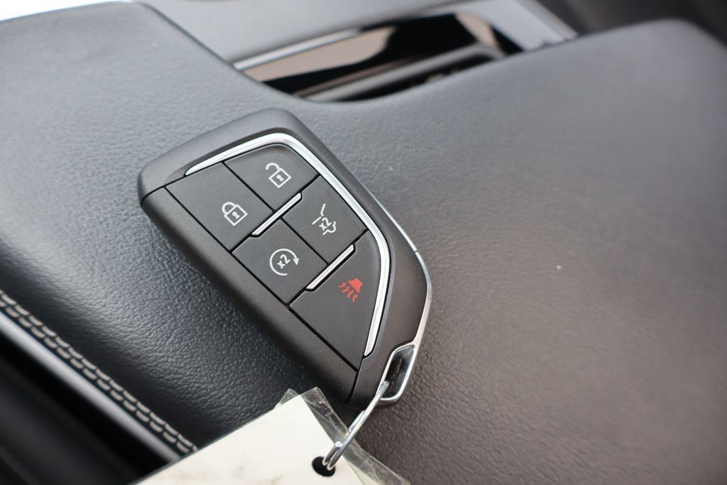 Used 2024 Cadillac Lyriq Sport RWD image 44