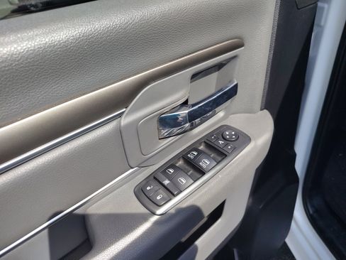 Used 2018 RAM 1500 Big Horn image 9